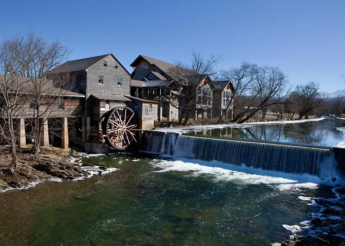 Bear Cove Falls Unit 1 Pigeon Forge